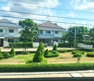 ตรงปก!ม.เกษมบัณฑิต ร่มเกล้า 1.2 กม.บ้านหรูแต่งครบ MRT มีนบุรี 2.1 กม. ให้เช่าคฤหาสน์ บ้านเดี่ยว 2ชั้น 3นอน 3น้ำ 58 ตรว. 185 ตรม. 32,999-34,999 บาทต่อเดือน ตลาดทองร่มเกล้าLuxurious house fully fur Kasem Bundit University RomKlao 1.2km. MRT MinBuri 2.1km. mansion for rent 2-storey detached house 3bed 3bath 58sq.wa 185sqm. 32,999-34,999 baht per month, RomKlao gold marketถ. ร่มเกล้า แขวง มีนบุรี เขตมีนบุรี กรุงเทพมหานคร 10510พื้นที่ 58 ตารางวา พื้นที่ใช้สอย 185 ตารางเมตรเฟอร์ครบ โต๊ะ ตู้ เตียง ตรงปก3 ห้องนอน 3 ห้องน้ำ 1 ห้อ�