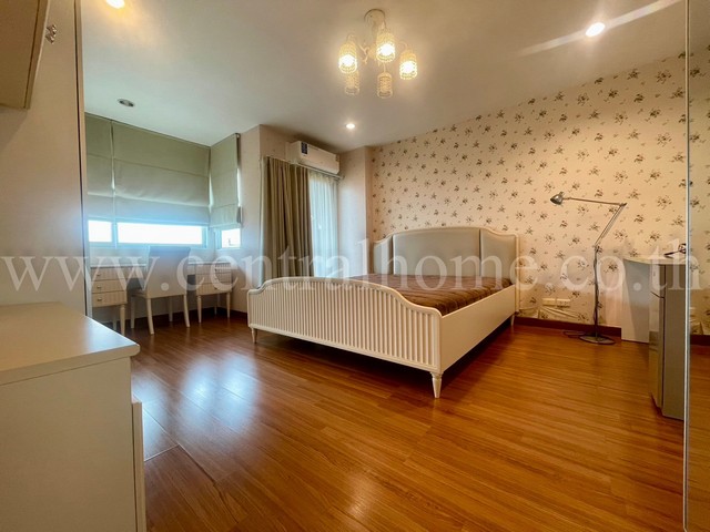 รหัสทรัพย์  5683เดอะ เทรนด์ คอนโด ทาวน์ ถนนคู้บอน ซอยรามอินทรา 71ที่ตั้ง ถนนคู้บอน แขวง คันนายาว เขต คันนายาว กทม. 102รายละเอียดทรัพย์ - คอนโดสูง 8 ชั้น, อยู่ชั้น 4, ขนาดพื้นที่ 62.60 ตารางเมตร- 1 ห้องนอน 1 ห้องนั่งเล่น 1 ห้องครัว 1 ห้องน้ำ ที่จอดรถ 2 คัน- ระเบียงหันทางทิศตะวันออก ห้องสวย พร้อมเข้าอยู่- เฟอร์นิเจอร์ แอร์ 2 ตัว เครื่องทำน้ำอุ่น ตู้เย็น ทีวี เตียงนอน ตู้เ