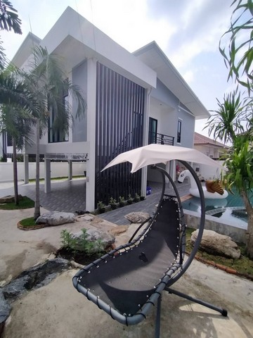 ขายพูลวิลล่า อมรรัตน์ฮิลล์ ตำบลบางเสร่ อำเภอสัตหีบ จังหวัดชลบุรี