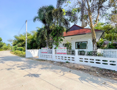  Уникальное предложение: Просторный дом с 3 спальнями на острове СамуиВеликолепный дом на Самуи за 3,2 миллиона бат