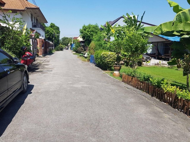 ขายที่ดินเปล่า 90 ตารางวา  ซ.สวนผัก 29  ตลิ่งชัน  กรุงเทพมหานคร   ZT483