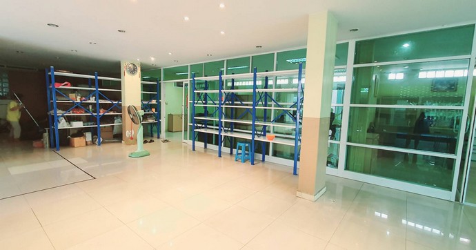 EPL-BR1254 ให้เช่าออฟฟิศ โซนพระราม3 พื้นที่ 160 ตร.ม. ให้เช่าเฉพาะชั้น1ใกล้ทางด่วน ทำเลดีมาก พร้อมอุปกรณ์สำนักงาน ใกล้ Homepro Rama3