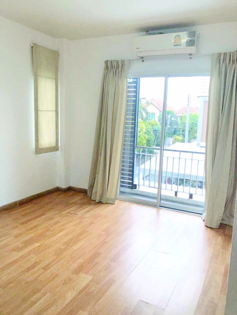 ทำเลดี ร่มรื่น สงบ หาดบางแสน  5.8 กม.แม็คโคร บิ๊กซี เสม็ด 3นอน 2น้ำ 2แอร์ 9,999 B-M