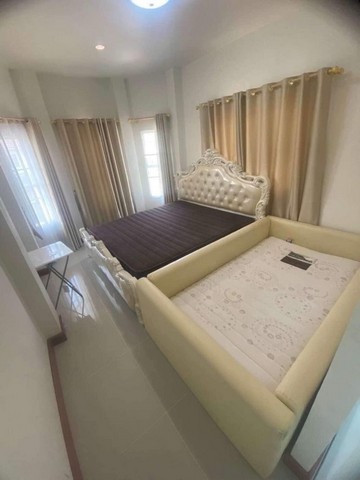 บ้านเดี่ยวพร้อมสระว่ายน้ำ  ทำเลดี  หางดง