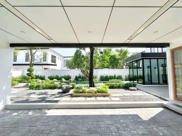 พูลวิลล่า สไตล์โมเดิร์น ทำเลดีเยี่ยม วิวภูเขา แม่เหียะ