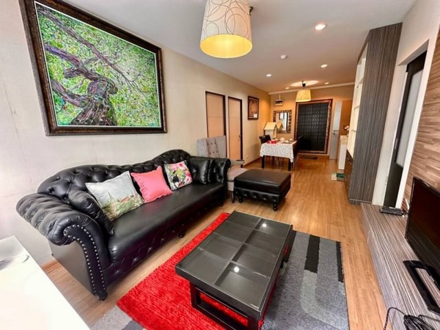 TEL:088-559 5199 คุณเอLine: https://line.me/ti/p/C0eGe0whLXให้เช่า ลัดดาคอนโดวิว ใจกลางเมือง ศรีราชาค่าเช่า 20,000 บาท / เดือนประกัน 2 เดือน ค่าเช่า - ล่วงหน้า 1 เดือนชั้น 18 วิวทะเลขนาดพื้นที่ 62 ตารางเมตร2 ห้องนอน 1 ห้องน้ำ- แอร์ 3 เครื่อง ผ้าม่านกันแสงอย่างดี- เครื่องใช้ไฟฟ้า ครบ สิ่งอำนวยความสะดวกฟิตเนส / สระว่ายน้ำ / ที่จอดรถ / ระบบรักษาความปลอดภัย / กล้อง cctvสถานที่สำคัญใกล้เคียง- Atara mall 150 เมตร- สวนสาธารณะ 150 เ