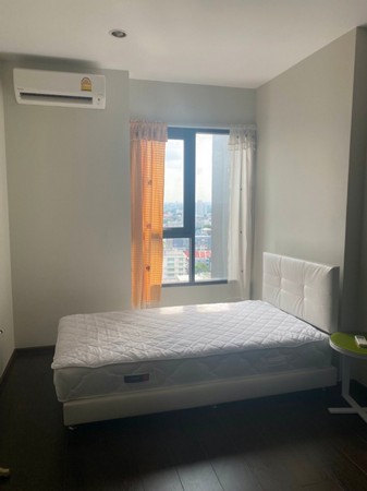 EX C Ekkamai, next to Ekamai Road, near Phetchaburi.???????? The best price in the project ????????Selling price 3,300,000 baht????️1 bedroom 1 bathroom????️ Fully Furnished????️ Total usable area 30.41 sq.m.????️ 18th floor*actual room pictures*new room ready to move inRental price 13,000 baht per month.Minimum contract 1 year ????Pay in advance 1 month2 month warranty???????????????????? ???? ????????????????????????????คอนโด ซี เอกมัย ติดถนนเอกมัย ใกล้เพชรบุรี????????ราคาดีสุดในโครงการ ????????ราคา ขาย 3,300,000 บาทค่าโอน 50:50ราคาผ่อนต่อเดือนเท่ากับราคาเช่าต่อเดือน????️ 1 ห้องนอน 1 ห้องน้ำ????️ Fully Furnished ( เครื่องใช้ไฟฟ้าครบ ????️ ขนาดพื้นที่ใช้สอย