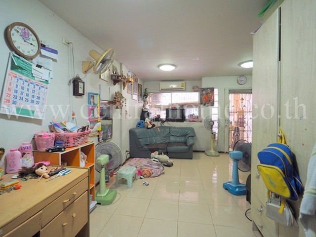 R2 ทาวน์เฮ้าส์ 3 ชั้น หมู่บ้าน สวนนนท์วิลล์ ท่าอิฐ - ไทรม้า ใกล้ MRTบางรักน้อยท่าอิฐ