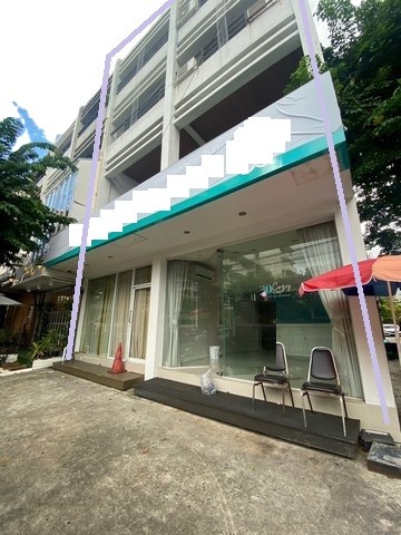 POR4860 ให้เช่า อาคารพาณิชย์ 2 คูหา 5ชั้น พร้อมลิฟท์ สุขุมวิท 39 ซอย พร้อมศรี 1   เหมาะทำธุรกิจ ให้เช่าตึกเปล่า คลองตันเหนือ เขตวัฒนา