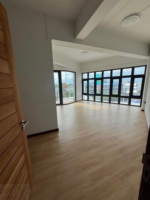 ให้เช่าโฮมออฟฟิศ 4 ชั้น หลังใหญ่ พร้อมลิฟต์ ทำเลดี ติดถนน ย่านบางกรวย-นนทบุรี ใกล้ central westville, ใกล้โรงพยาบาลบางกรวย