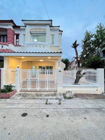 ขายบ้านแฝดหมู่บ้านบุศรินทร์  [L&H] บางบัวทอง   ทำเลรถไฟฟ้า สถานีแยกบางพลู