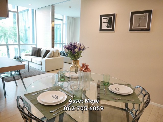 ให้เช่าคอนโดเดอะรูมสุขุมวิท21 (อโศก)  ซอยสุขุมวิท6   วิวสระ เป็นทิศที่ดีรับลมสบาย   ใกล้ BTS อโศก และMRT เพชรบุรี