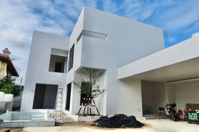 พูลวิลล่า 2 ชั้น สไตล์โมเดิร์น ทำเลดี ตกแต่งสวย ปล่อยเช่าได้ ป่าแดด