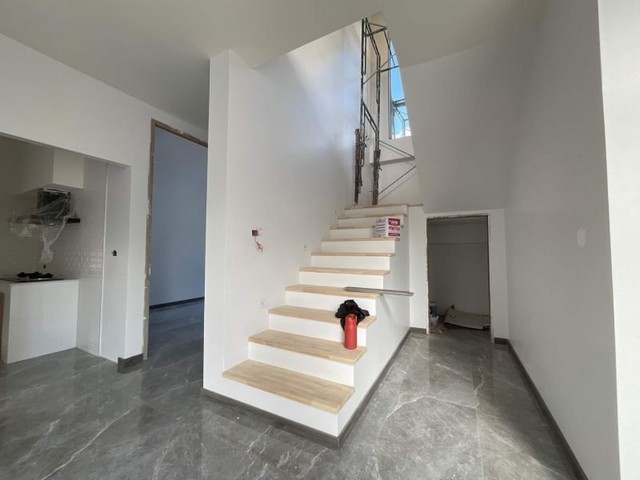 พูลวิลล่า 2 ชั้น สไตล์โมเดิร์น ทำเลดี ตกแต่งสวย ปล่อยเช่าได้ ป่าแดด