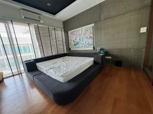 ขายทาวน์โฮม 3 ชั้น 2 หลังติดกัน โครงการโนเบิล คิวบ์ พัฒนาการ Noble Cube Pattanakarn ขนาดที่ดิน 40.4 ตารางวา พื้นที่ใช้สอย 372 ตารางเมตร