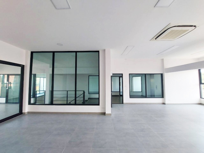 BH3151 ให้เช่าสำนักงาน 4 ชั้น NAILEK AREA - นายเล็ก แอเรีย ซ. วิภาวดีรังสิต 17 ใกล้ห้าแยกลาดพร้าว มีลิฟท์ ที่จอดรถ 30 คัน