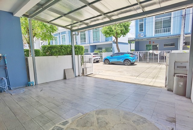 ทาวน์โฮม หลังมุม เจ ซิตี้ รัตนาธิเบศร์  บางบัวทอง 20 ตร.วา ต่อโรงจอดรถ และห้องครัวแล้ว ถูกที่สุดในโครงการ