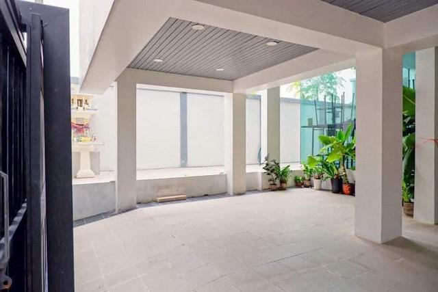 EPL-HS1352 ขายบ้านเดี่ยว 3 ชั้น หลังมุม ลาดพร้าว-วังหิน47 โชคชัย4 พร้อมสระว่ายน้ำ เนื้อที่ 51 ตรว.พื้นที่ใช้สอย 250 ตรม. 4 ห้องนอน 6 ห้องน้ำ