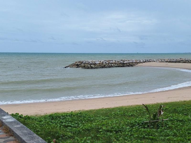 ขายที่ดิน 2 แปลง ที่ดิน 300 ตรว. ในตำบลเนินพระ  จังหวัดระยอง