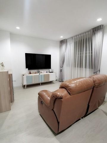 ให้เช่า ขาย ทาวน์โฮม 3ชั้น หมู่บ้านวิรัลพัชร​ เฉลิมพระเกียรติร.9 ประเวศ เหมาะทำโฮมออฟฟิศและอยู่อาศัย ให้เช่าขาย รหัสC6336