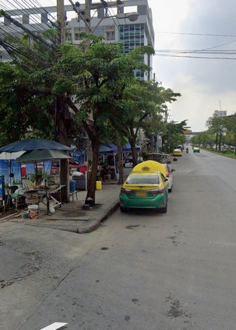 ขาย/เช่า 199 ตารางวา  ที่ดินติดถนนเพชรพระราม  ซอยรัตนา ข้างโรงพยาบาลสัตว์ทองหล่อ พระราม9   ZT478