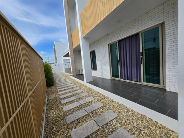 บ้าน 2 ชั้น ในโครงการ มาลาดาแกรนด์คูลี่ย์ สันกำแพง