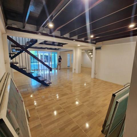 EPL-HR3837 ให้เช่าบ้านเดี่ยว 2 ชั้น รีโนเวทใหม่  พระราม 9 ซอย43 ใกล้เดอะไนน์ พระราม 9 เนื้อที่ 50 ตารางวา พื้นที่ใช้สอย 360 ตร.ม.4 ห้องนอน