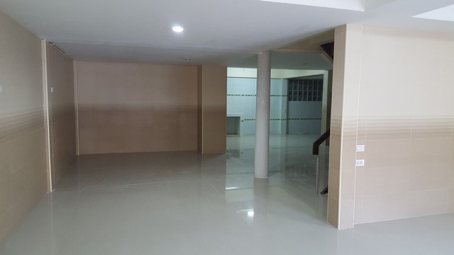 [H069] ให้เช่า 32k ทาวน์เฮ้าส์ ซีเคอาร์ พหลโยธิน18/1 เขตจตุจักร ติด 2 ถนนพหลฯ และวิภาวดี ใกล้รถไฟฟ้าหมอชิต/สวนจตุจักร ต้อนรับสัตว์เลี้ยง