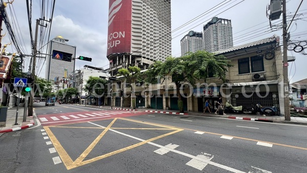 ให้เช่า ตึกแถว 2 ชั้น สาทร เจริญกรุง ตรงข้ามวัดยานนาวา