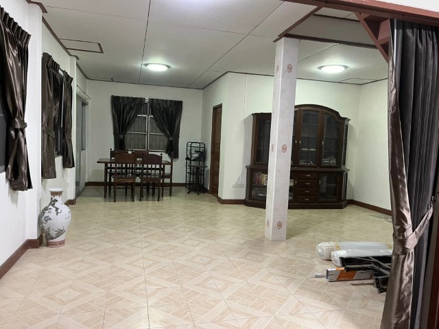 ให้เช่าบ้านเดี่ยว2ชั้น ถนนรัชดา3 ใกล้MRTรัชดา300เมตร แอร์เฟอร์ครบ มี4นอน2น้ำ ราคาเช่าเดือนละ30,000บาท/เดือน