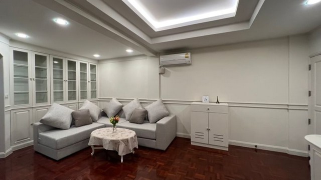 ให้เช่าคอนโด M Towers สุขุมวิท 35 ชั้น2 ตึกA ขนาด 100 ตร.ม ห้องตกแต่งสวยสิ่งอำนวยความสะดวกครบพร้อมอยู่  ใกล้ BTS พร้อมพงษ์