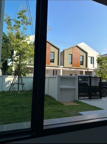 ขายด่วนๆ บ้านแฝด ธนาสิริ วงแหวนปิ่นเกล้า ตำบล ศาลากลาง อำเภอบางกรวย นนทบุรี