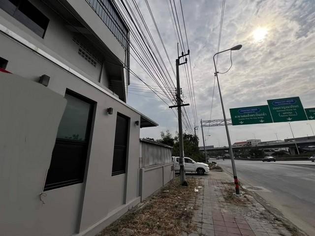 รหัสC6474 ให้เช่าอาคาร 3ชั้น ถนนราชพฤกษ์  บรมราชชนนี  ติดรถไฟฟ้าสายสีแดง