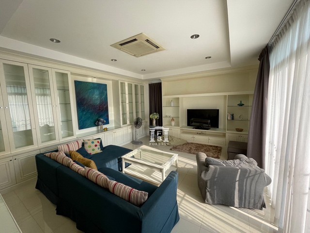 ขายบ้านเดี่ยว 2 ชั้น หมู่บ้านธารารมณ์ รามคำแหง-พระราม 9 ขนาด 126 ตร.วา เฟอร์นิเจอร์บิวอินท์  พร้อมสระว่ายน้ำระบบเกลือ