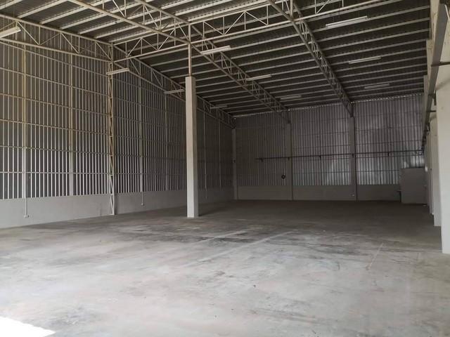 ให้เช่าโกดัง​ คลัง​สินค้า พื้นที่ 680 ตารางเมตร​ ซ.ไอยรา คลองหลวง​ ปทุมธานี​