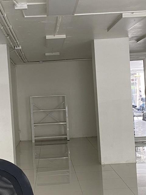 ให้เช่า พื้นที่ชั้น 1 ติดริมถนนสุขุมวิท ขนาดพื้นที่ 87 ตารางเมตร ห่าง BTS พร้อมพงษ์ 450 เมตร BTS ทองหล่อ 650 เมตร ขนาดพื้นที่ 87 ตารางเมตร