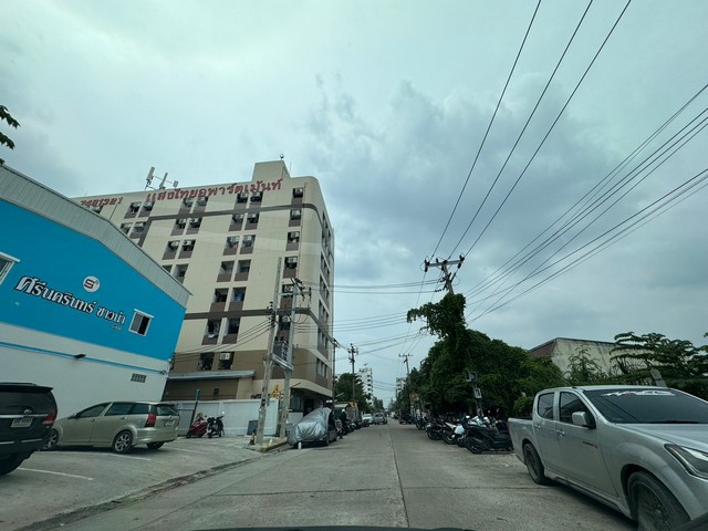 ให้เช่าที่ดินแปลงสวย 153 ตร.ว ซอยสุภาพงษ์ ถนนศรีนครินทร์ 42 ตรงข้ามซีคอนสแควร์ ใกล้ MRT สวนหลวง ร.9 ใกล้แหล่งชุมชนอพาร์ทเม้น หอพัก ร้านสปา