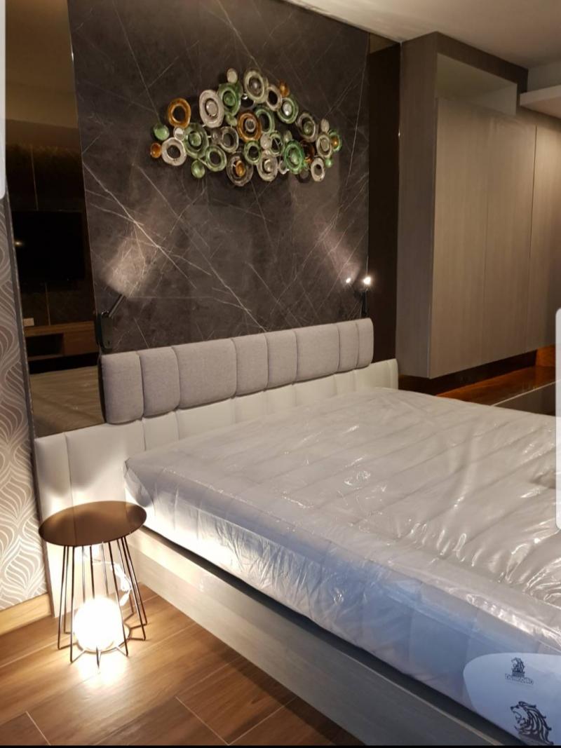 ขาย เดอะ ริเวอร์ คอนโดมิเนียม โครงการสุดหรูหราย่านคลองสาน ทำเลดี วิวแม่น้ำเจ้าพระยา