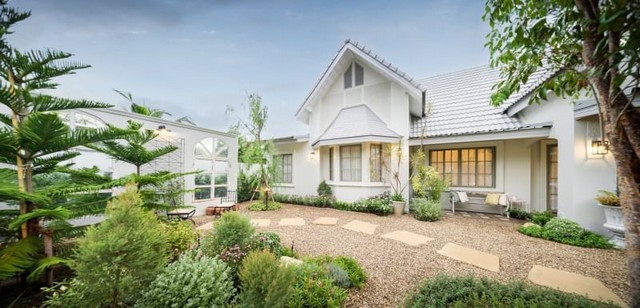 บ้านชั้นเดียว สไตล์ยุโรป ตกแต่งสวย เฟอร์ครบ สันทราย