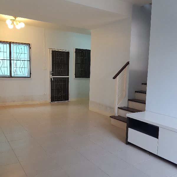 ขายทาวน์เฮ้าส์ โครงการพฤกษา 50 โครงการติดถนนกรุงเทพฯ-ปทุมธานี ต.บางเดื่อ อ.เมืองปทุมฯ จ.ปทุมธานี