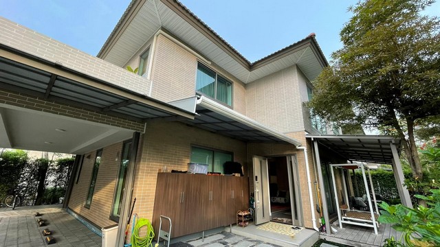 ขายบ้านเดี่ยว 2 ชั้น 95.6 ตรว 4 ห้องนอน โครงการ ไซมิส คิน รามอินทรา พร้อมเฟอร์นิเจอร์ บ้านสร้างโดย SCG ใกล้ Fashion Island ***ขายต่ำกว่าซื้อ