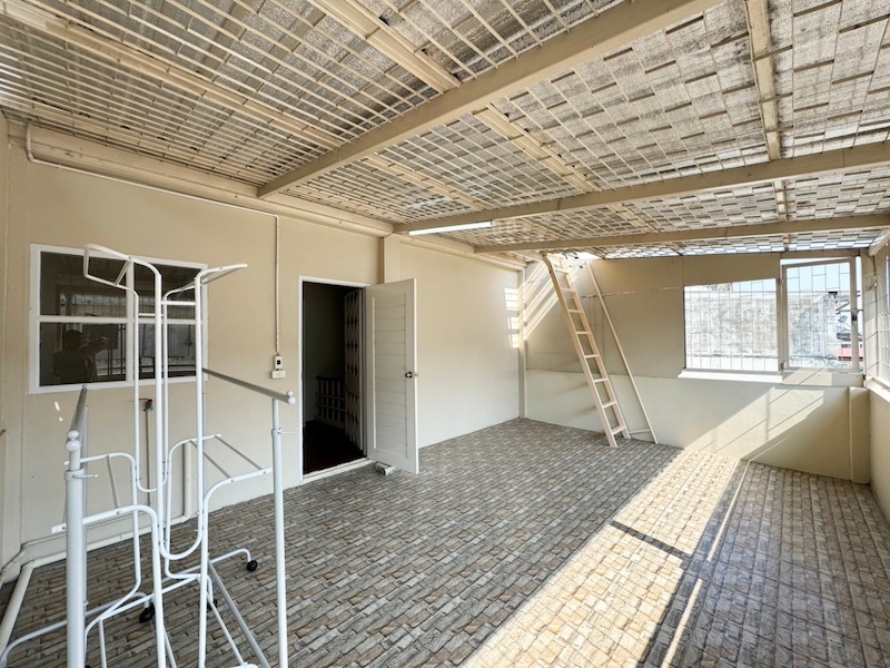 BS891 ด่วนนน  ขาย - เช่าทาวน์เฮ้าส์ 4 ชั้น เนื้อที่ 31.5 ตร.วา พื้นที่ใช้สอยกว่า 300 ตร.เมตร หมู่บ้านวราธรวิลล์ พัฒนาการ 44 พร้อมอยู่