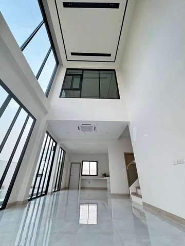 พูลวิลล่า 2 ชั้น ดีไซด์เรียบหรู สันผักหวาน หางดง