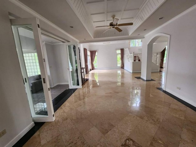 HR1853ให้เช่าบ้านเดี่ยว เนื้อที่ 1 ไร่ หมู่บ้านนันทวัน ศรีนครินทร์ รีโนเวทใหม่ ตกแต่งสวย พร้อมอยู่