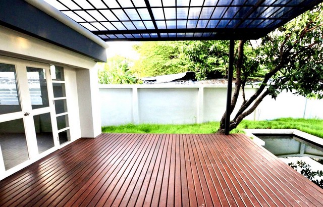 ขายบ้านเดี่ยว 2 ชั้น โชคชัย 4 เนื้อที่ 122 ตรว. บ้านสไตล์รีสอร์ท เฟอร์นิเจอร์บิ้วอิน พื้นไม้ปาร์เก้ ใกล้รถไฟฟ้าสายสีเหลื