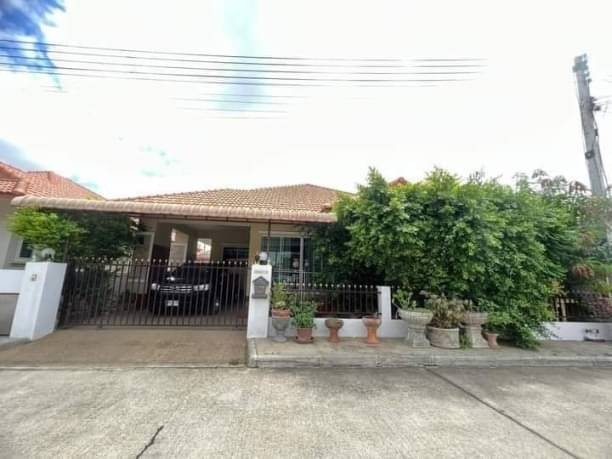 ให้เช่าบ้านสวย 11,000 บาท/ ขาย 2.59 ล้าน 56 ตรว. บ้านเดี่ยวชั้นเดียว ม.ศิริพร บ่อสร้าง สันกำแพง พร้อมเฟอร์นิเจอร์ครบ เข้าอยู่ได้เลย