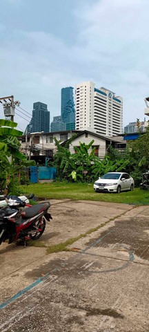 ขายที่ดินหลัง โรงพยาบาล เซนต์หลุยส์ 602 ตารางวา ติดต่อ 080-771 5551