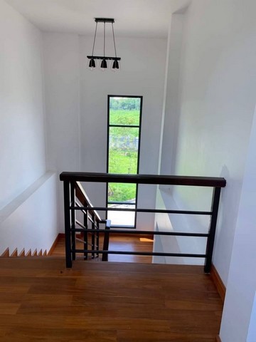 พูลวิลล่า สไตล์โมเดิร์น บรรยายกาศดี ใกล้ม.แม่โจ้  สันทราย