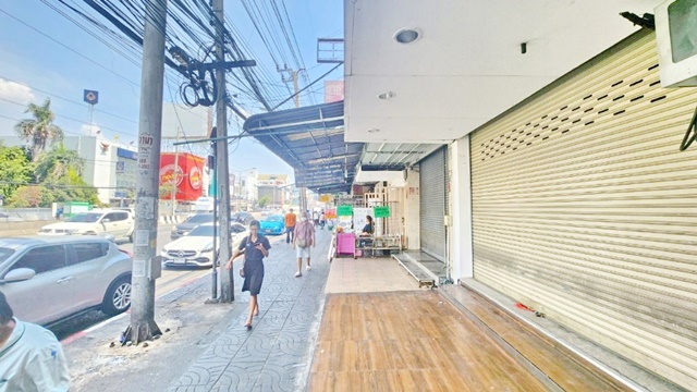 ให้เช่าอาคารพาณิชย์ 4 ชั้น 2 คูหา รถไฟฟ้าแคราย 1.6 กม. เดอะมอลล์ งามวงศ์วาน 1.4 กม. เหมาะสำหรับทำออฟฟิศ ค้าขาย  ซ.งามวงศ์วาน11-18