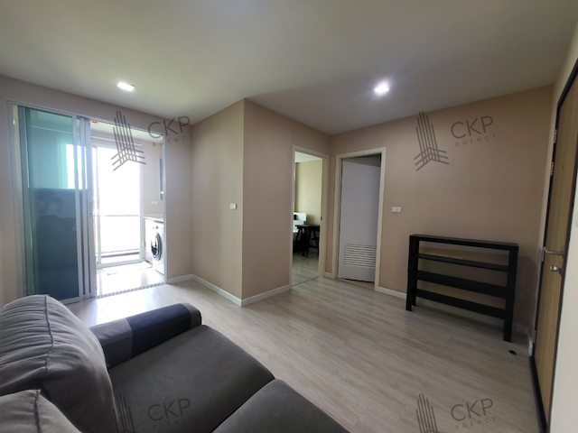 ขาย คอนโด เมโทร ลักซ์ พระราม 4 เดินทางสะดวก ห้องสวย ใกล้ม.กรุงเทพ ใกล้ห้างสรรพสินค้า  แขวงพระโขนง เขตคลองเตย กรุงเทพฯ ติดต่อสอบถามได้ค่ะรายละเอียด (Description)- ขนาด 32.82 ตร.ม.- อยู่ชั้นที่ 6 อาคาร A- 1 ห้องนอน 1 ห้องน้ำ- เครื่องปรับอากาศ 2 เครื่อง- ที่จอดรถ 1 คันการเดินทาง- ถนนทางรถไฟสายเก่าปากน้ำ  83 เมตร- ถนนพระรามที่ 4  140 เมตร- ถนนกล้วยน้ำไท  280 เมตร- BTS ทองหล่อ  1.6 กิโลเมตร- ถนนพระรามที่ 3